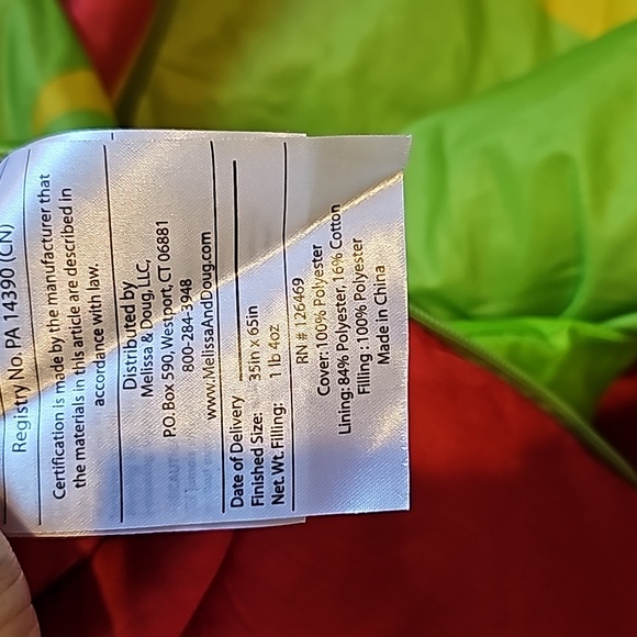 STUNNING MELISSA & DOUG LADBUG ALLIGATOR SLEEPING BAGS - Picture 11 of 14